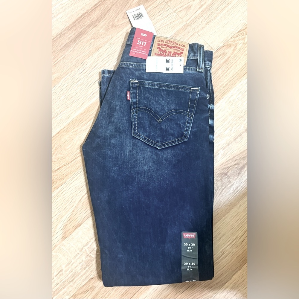 Levi's® Mens 511™ Slim Fit Jeans – Stretch. 
Color: throttle